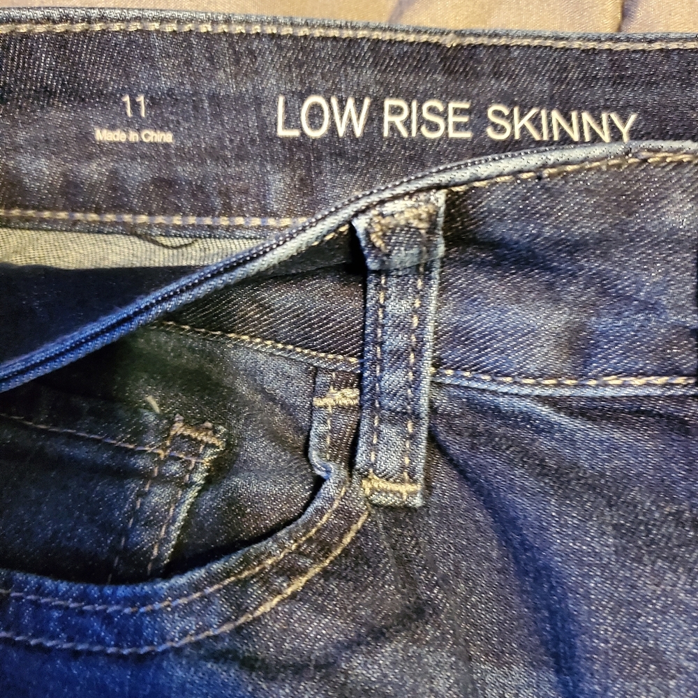Low Rise Skinny Jeans - Picture 2 of 3
